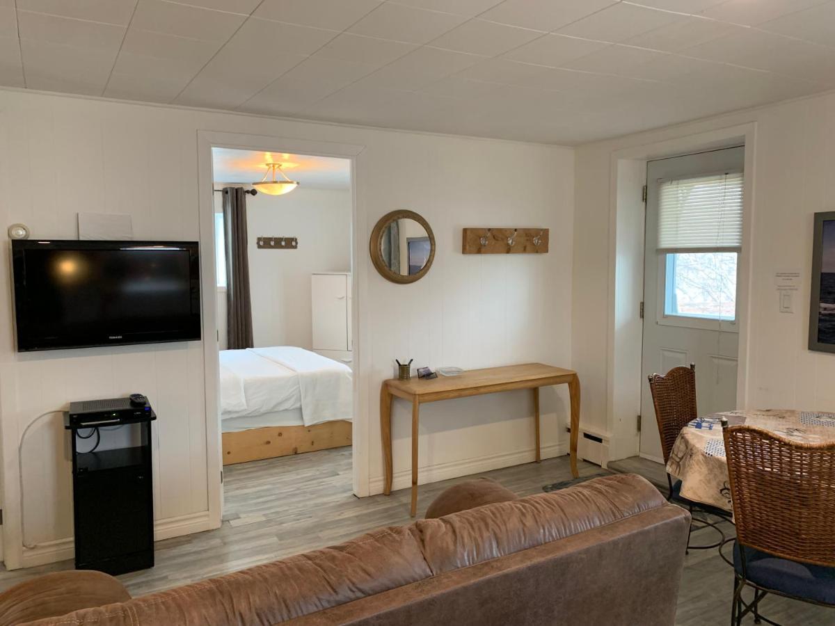Appartement Chez Leon Grandes-Bergeronnes Ngoại thất bức ảnh